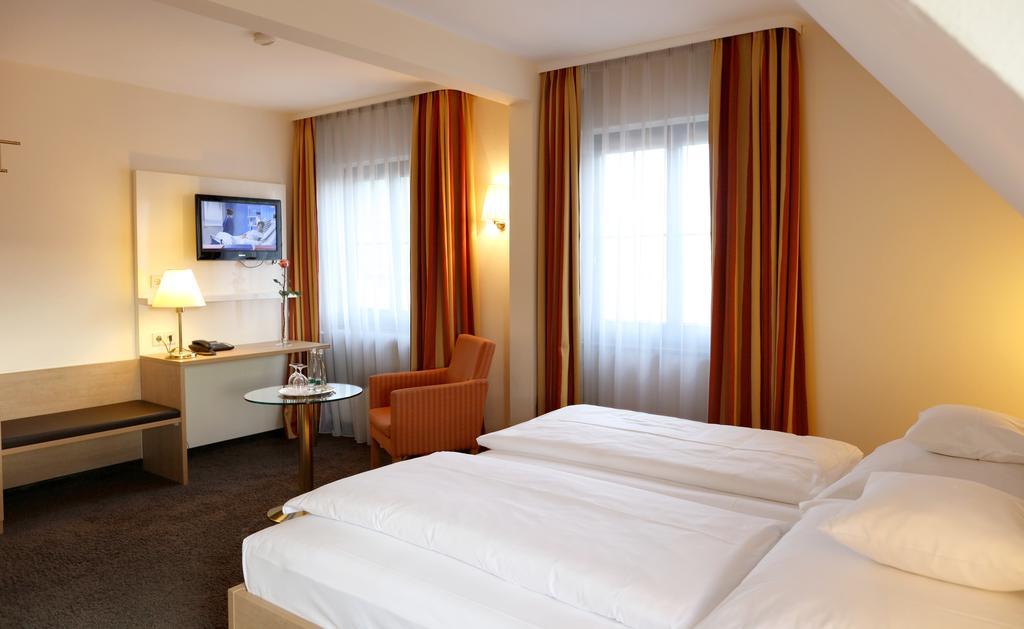 Hotel Warteck Freudenstadt Kültér fotó